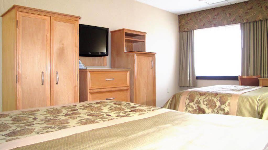 อีโคโน ลอดจ์ Hotel เควกเคอร์ทาวน์ ภายนอก รูปภาพ