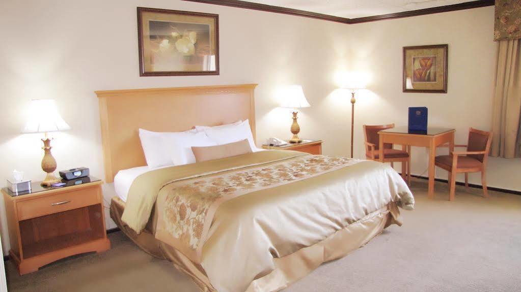 อีโคโน ลอดจ์ Hotel เควกเคอร์ทาวน์ ภายนอก รูปภาพ